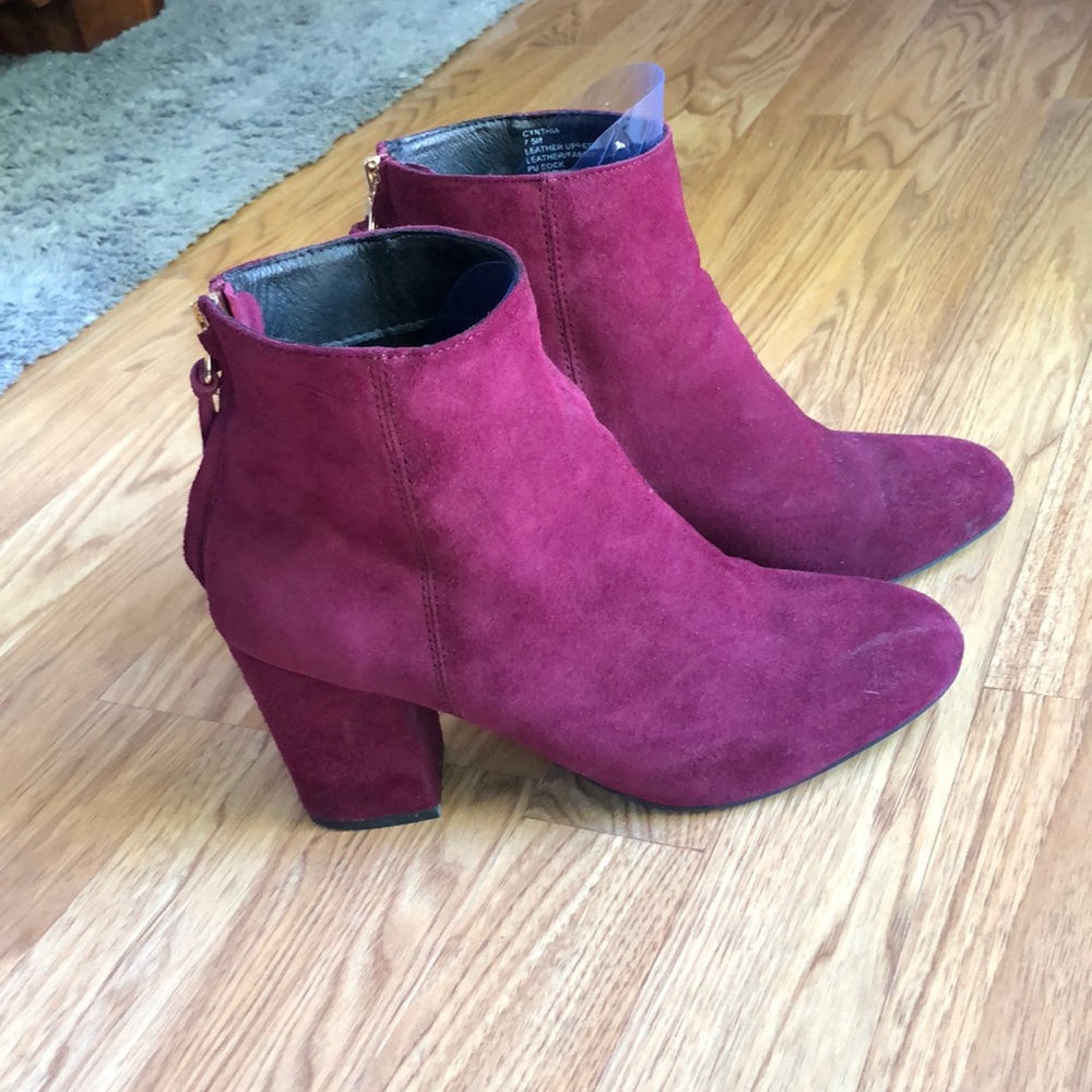 Steve Madden Cynthia Booties Size 7.5